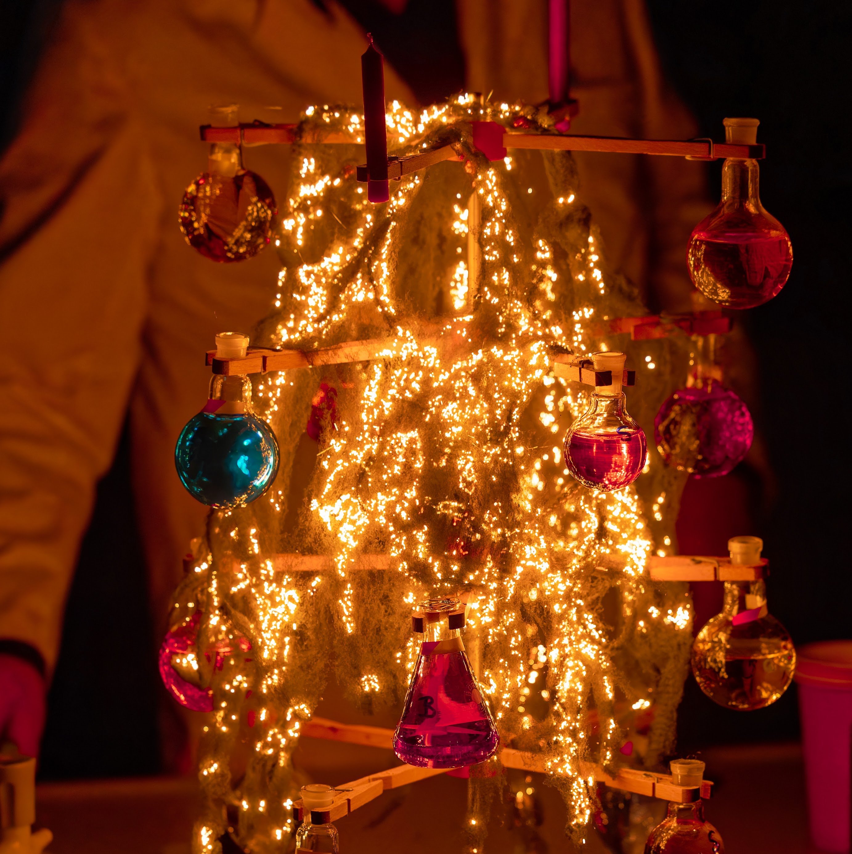 Weihnachtsvorlesung "Chemisches Allerlei" Weihnachtsvorlesung "Chemisches Allerlei"