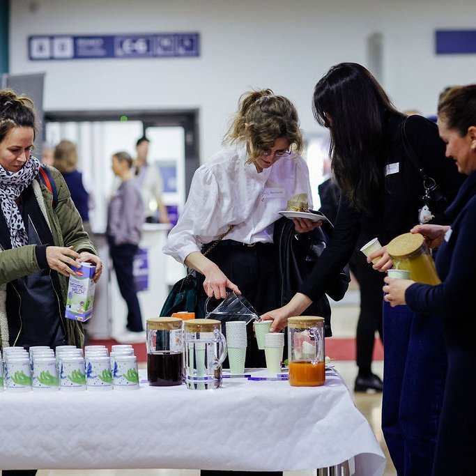 Personen am Catering